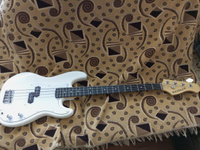 Бас-гитара ROCKDALE Stars Precision Bass #3, Айсылу Р.