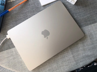 Apple MacBook Air 13 NEW Ноутбук 13.6", Apple M2 (8C CPU, 10C GPU), RAM 8 ГБ, SSD 512 ГБ, Apple M2, MacOS, золотой, Русская раскладка #35, Ольга