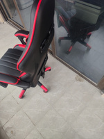 Черное/красное игровое кресло HELE, экокожа, с подголовником, металлический железный каркас, с подставкой для ног, регулируемые подлокотники, регулируемая спинка #54, Никита А.