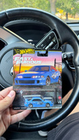 Машинка Hot Wheels Premium Custom Acura Integra Sedan GSR #33, Кирилл Ч.