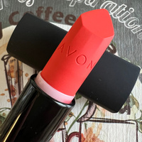 AVON Матовая помада Ультра в оттенке Коралловый шик Absolute Coral #12, Олег Г.