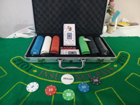 Покерный набор 300 фишек в кейсе #5, Евгений П.