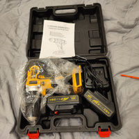 Дрель-шуруповерт DeWALT DCD 700 36V / Шуруповерт аккумуляторный 36 В (50 Нм, 2 АКБ) #2, Mikhail K.