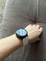 Cиликоновый ремешок для Samsung Galaxy Watch, Gear Sport, Huawei Watch, Honor, Amazfit и Garmin 20 mm / Спортивный браслет для умных смарт часов / Сменный ремешок для часов / Ширина 20 мм / Белый #5, Любовь Е.