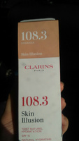 Clarins Skin Illusion Увлажняющий тональный крем с легким покрытием SPF 15, 108.3 organza, 30 мл #8, хорошая помада